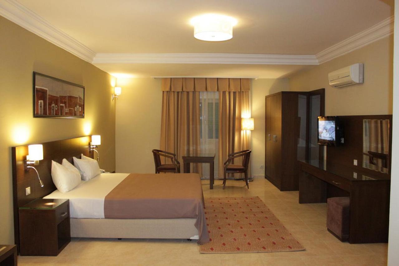 Hotel Mauricenter Nawakszut Zewnętrze zdjęcie