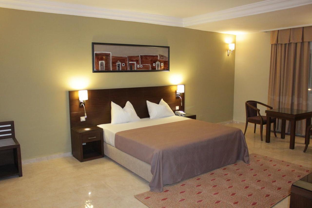 Hotel Mauricenter Nawakszut Zewnętrze zdjęcie