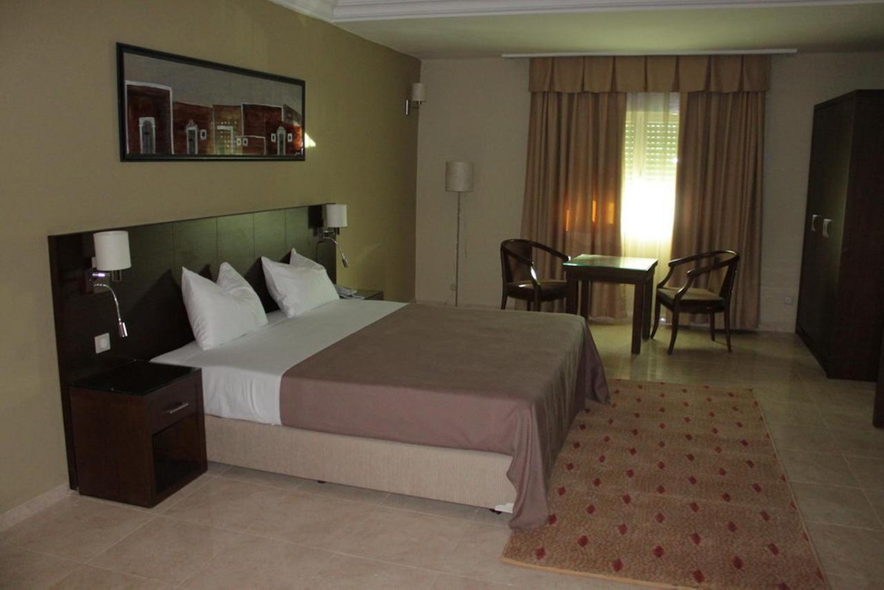 Hotel Mauricenter Nawakszut Zewnętrze zdjęcie